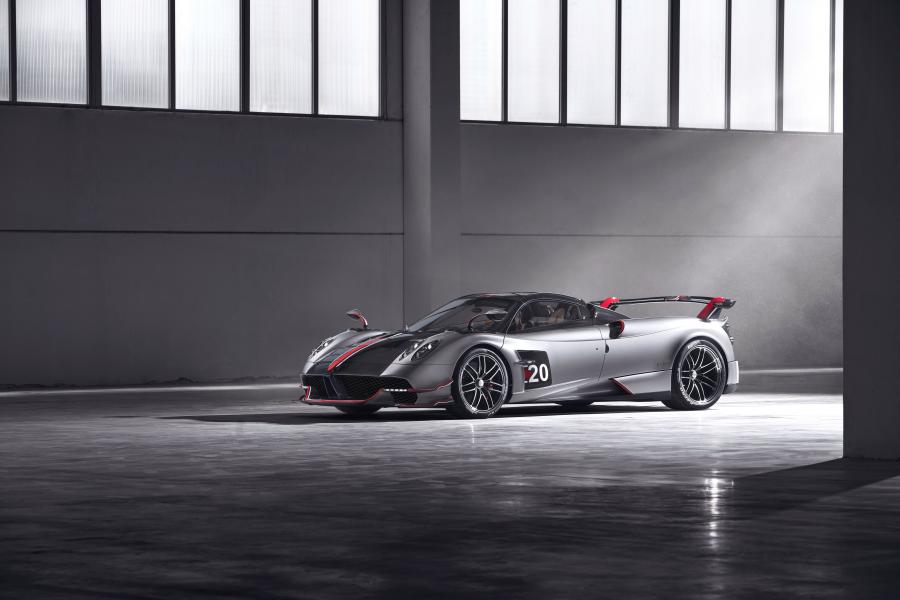  Pagani Huayra Roadster BC 2019 года  (фото 9 из 43)
